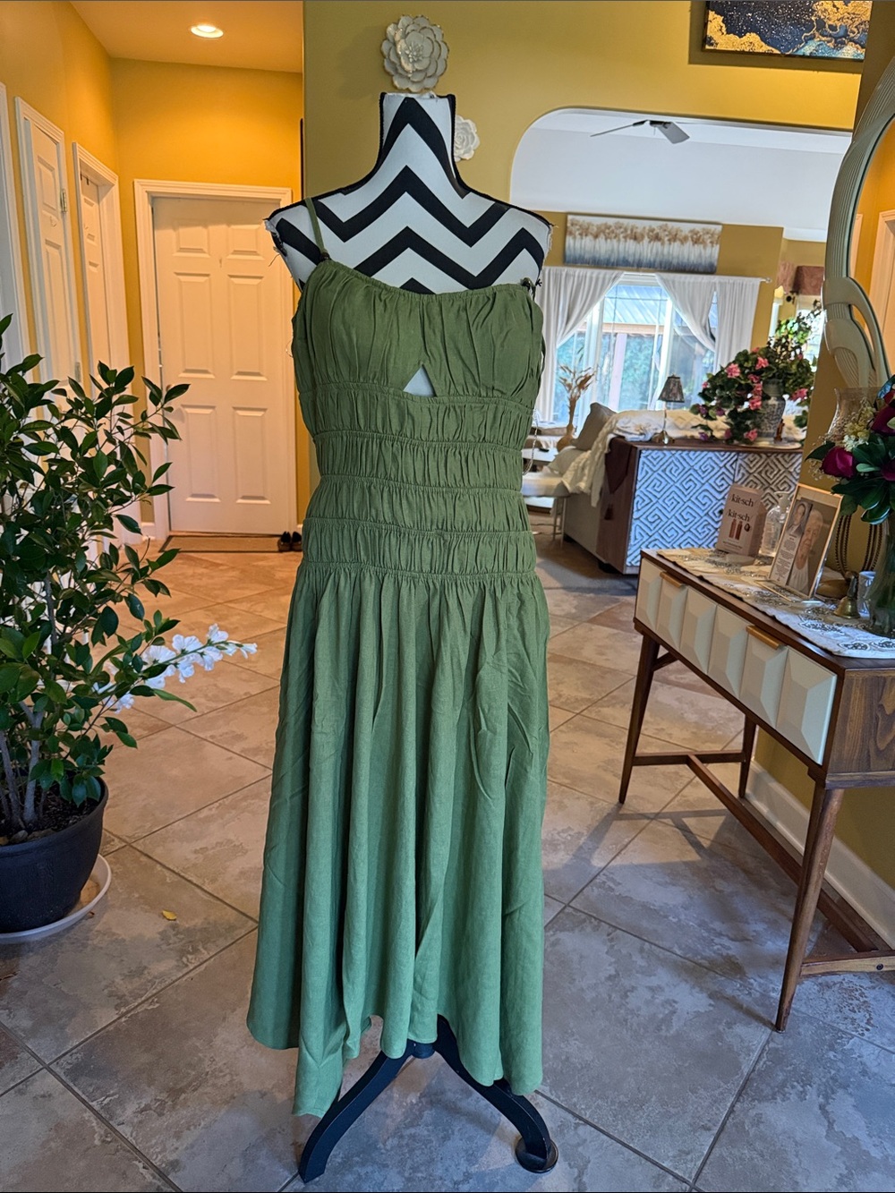 Avec Les Filles Olive Green Maxi Dress